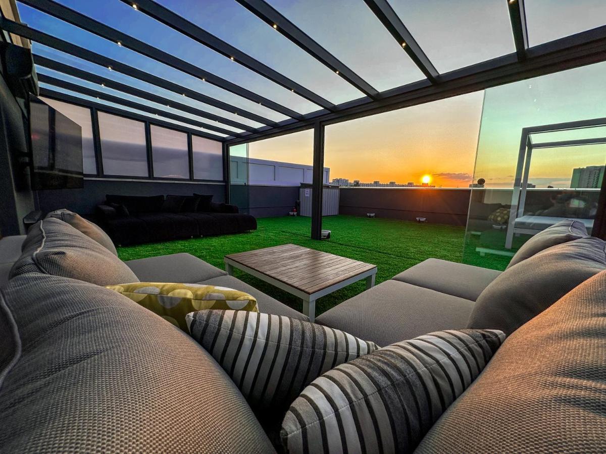 Luxury Z Duzym Tarasem - Park Apartmán Poznaň